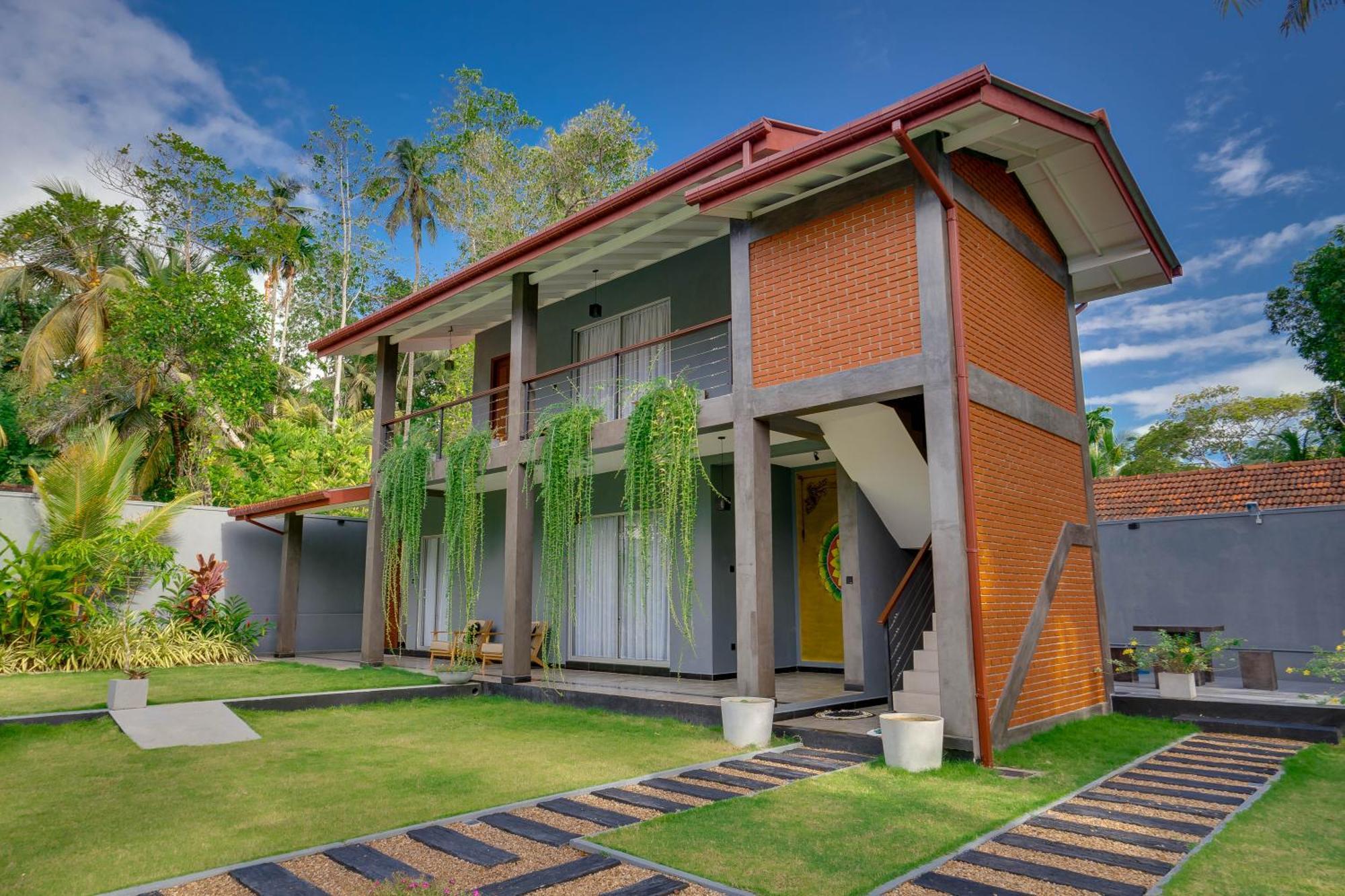 Hasthri Boutique Red Chalet In Ahangama With Pool Near Beach Exterior foto
